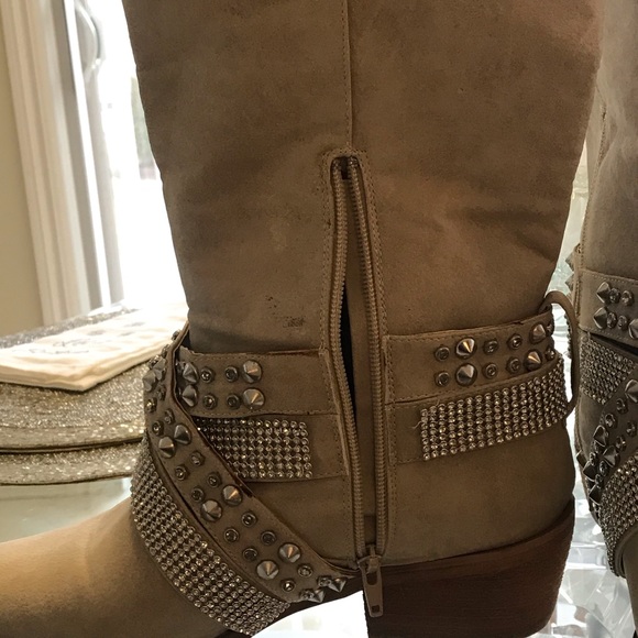 Sold - Picture 4 of 8